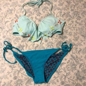 💙🎉HP🎉💙Push Up Halter Bikini & Tie Waist Bottom